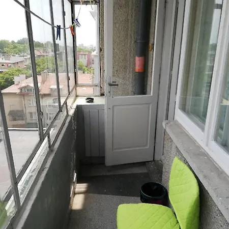 2-bedroom Downtown Apartment